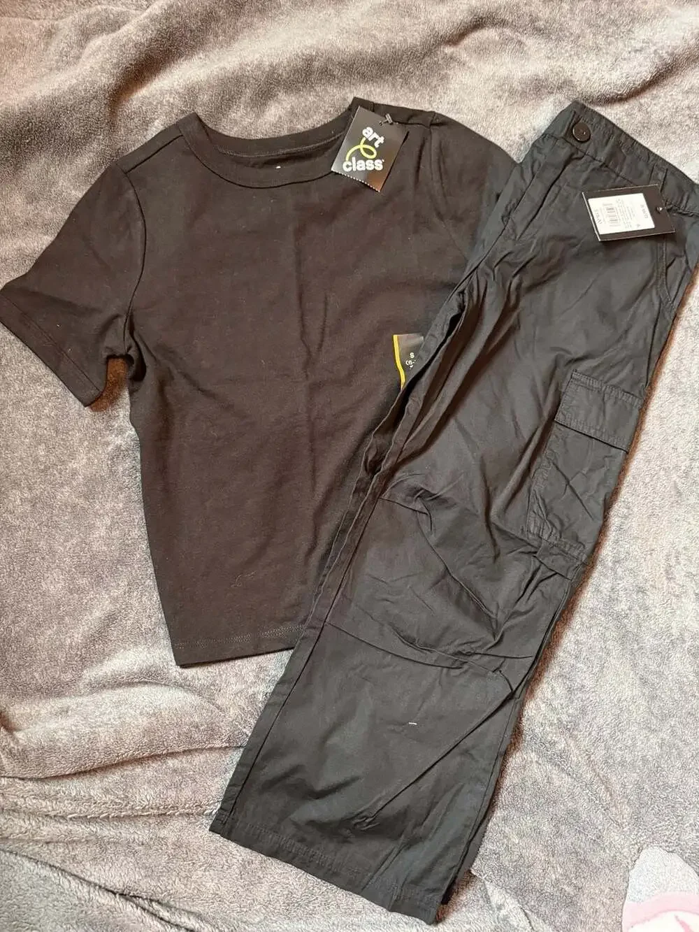 Art Class Boys Two-Piece Black T-Shirt and Cargo Pants Outfit Set